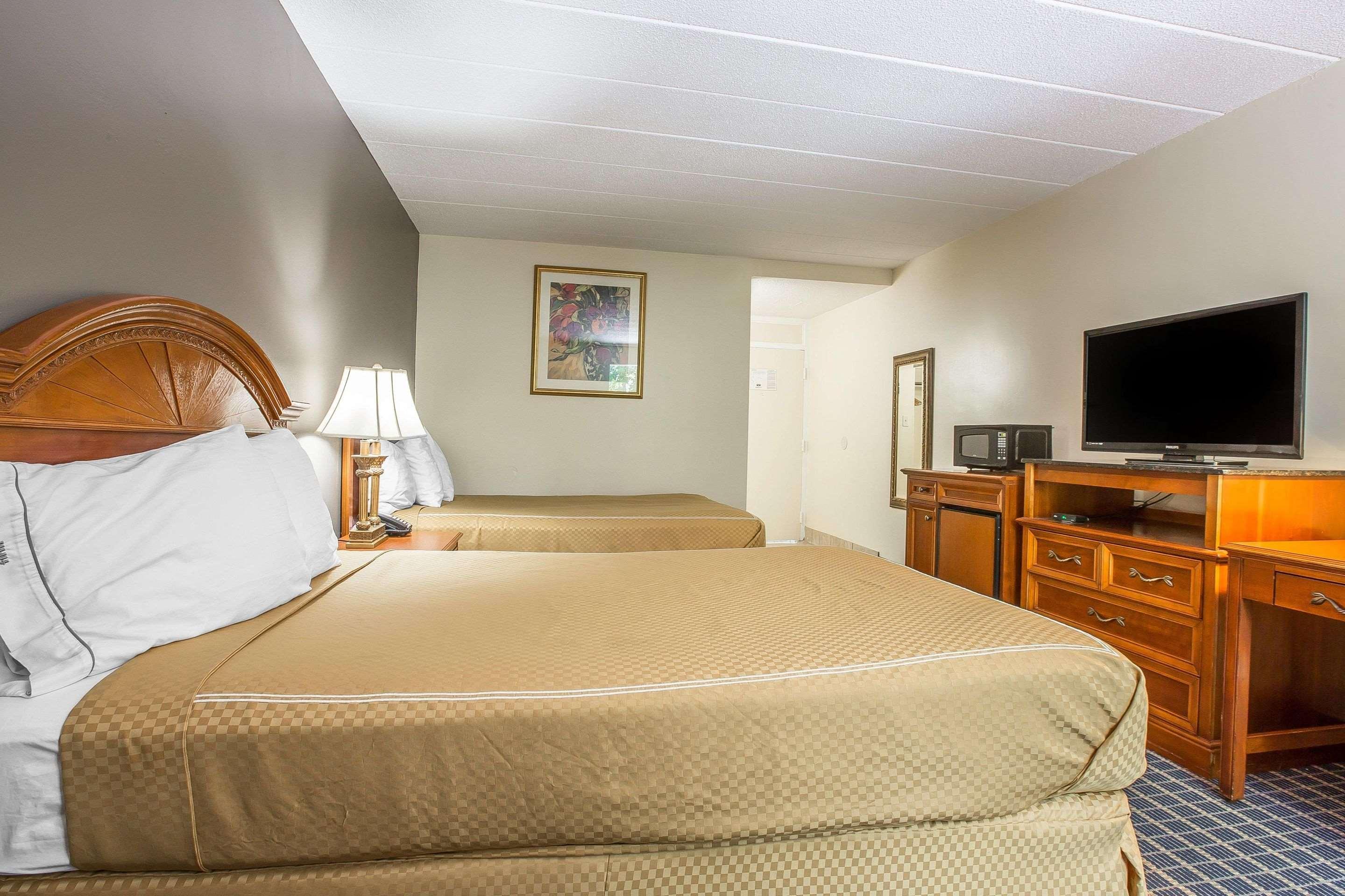 Rodeway Inn Anderson Extérieur photo